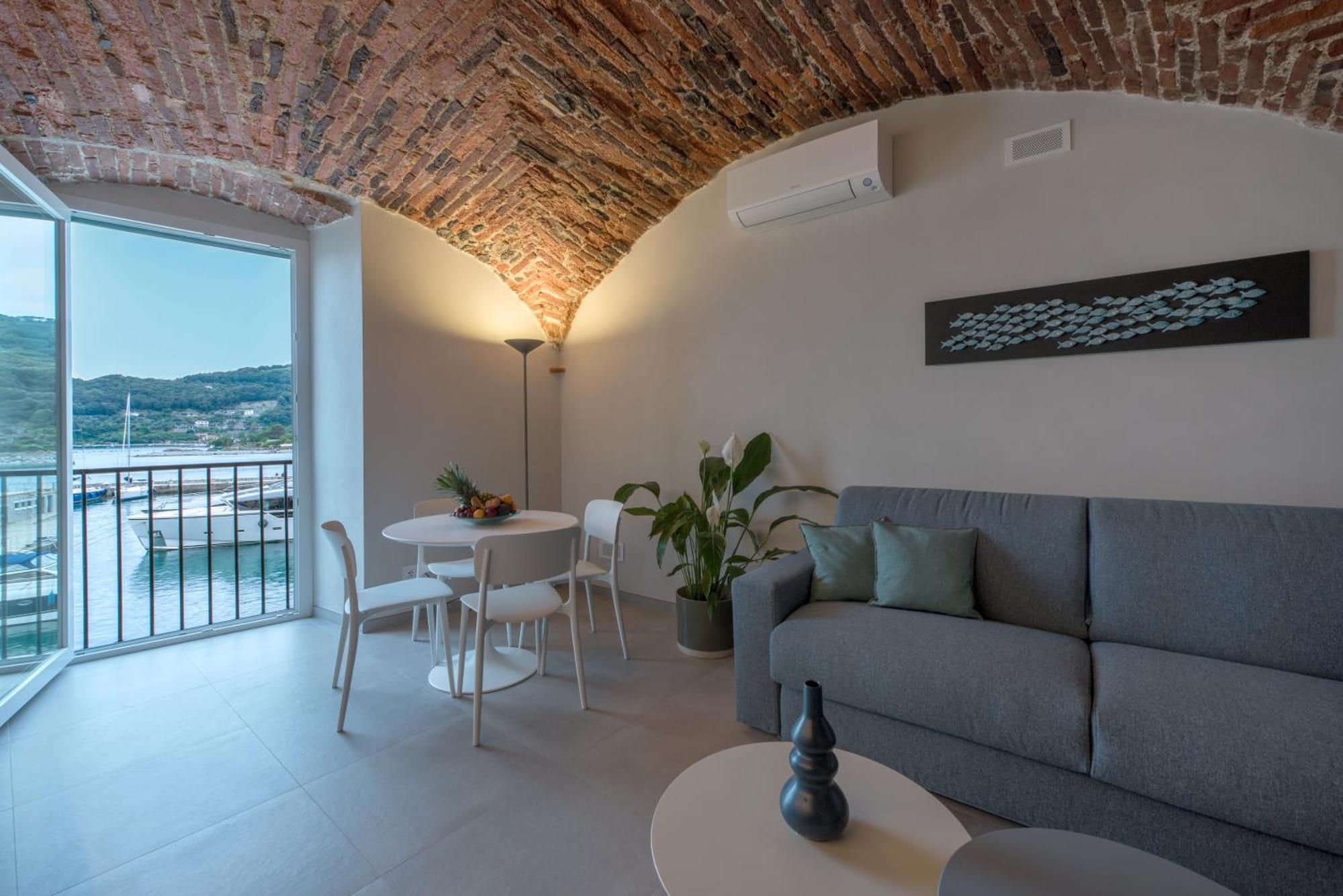 Al Gabbiano Suite Porto Venere Esterno foto