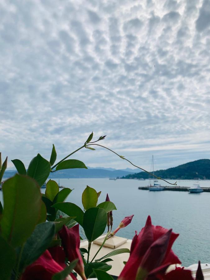 Al Gabbiano Suite Porto Venere Esterno foto